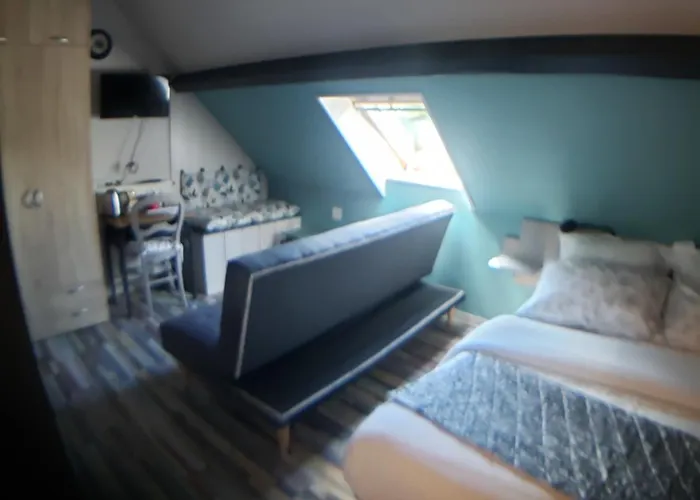 Maison De Paille Bed & Breakfast *