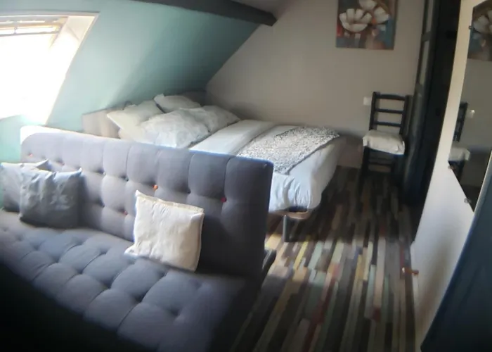 Maison De Paille Bed & Breakfast *